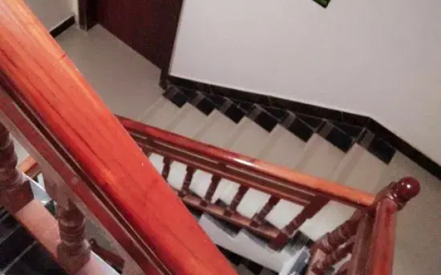 Sandu Laker Hotel