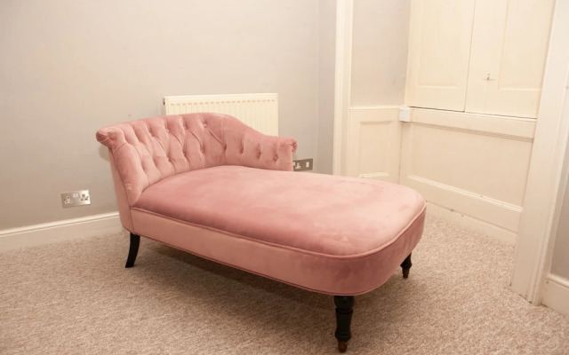 Elegant 1 Bedroom Georgian Flat in Bath