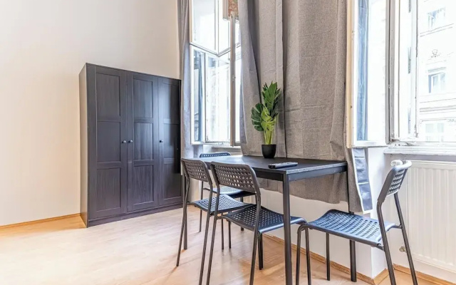 Long Stay 2BR Apt For 5 Stadthalle