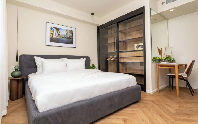 De Sheinkin Suites
