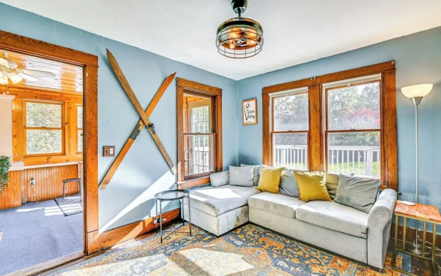 Pet-friendly Catskills Retreat: Fire Pit & Deck!