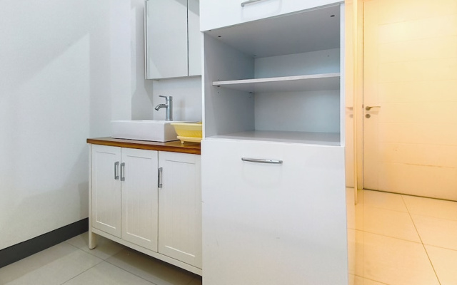 Nice And Restful Studio At Benson Supermall Mansion Apartment