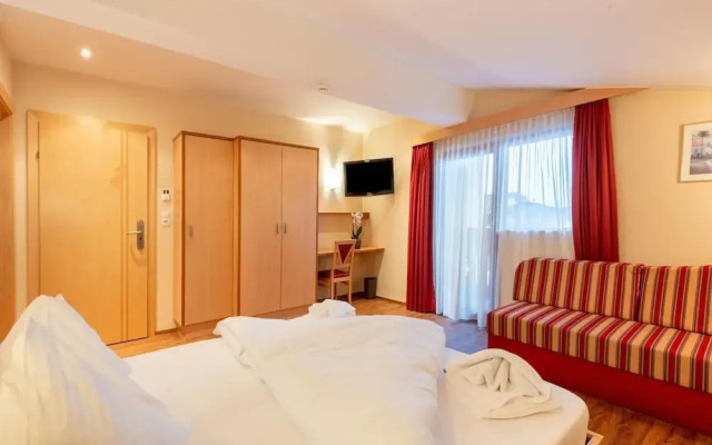 Nice Apartment in Langenfeld With Garden