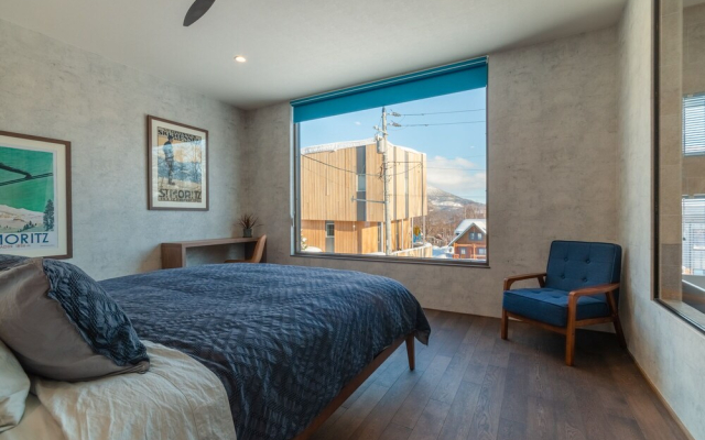Off Piste Chalet by H2 Life
