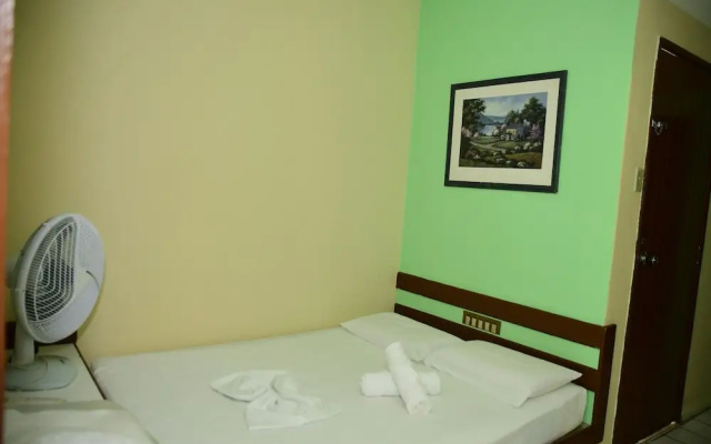 Hotel Serrano