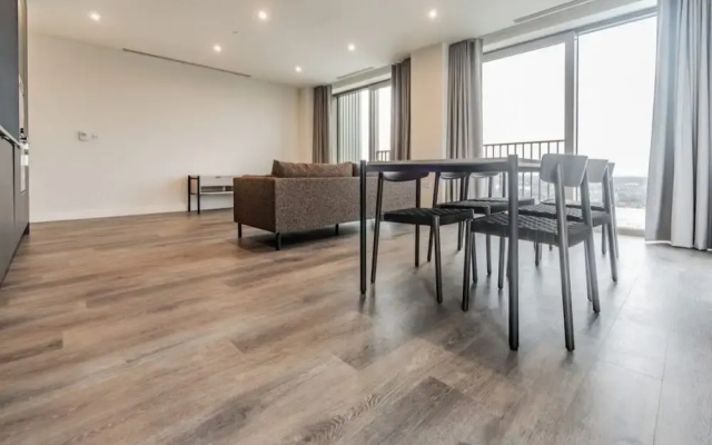 London East Village Apartment With City Views