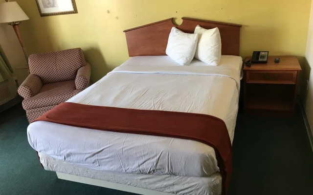 Oak Tree Inn