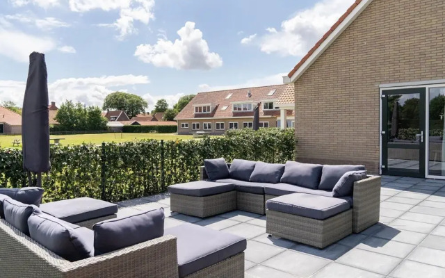 Group Apartment on Ameland by De Vleijen