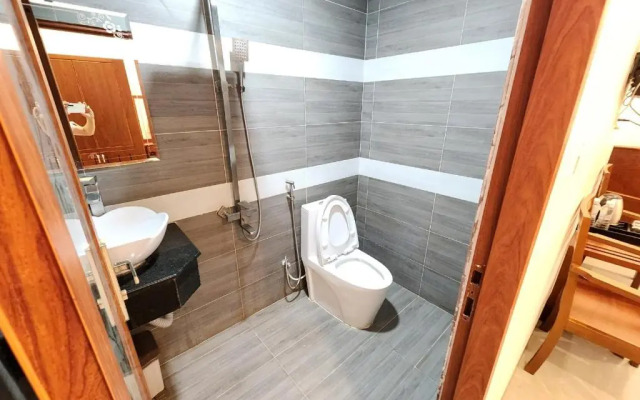 Van Nhi Hotel