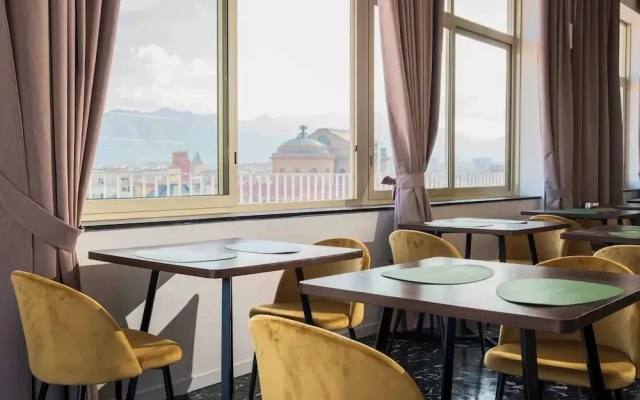 Skyline Boutique Hotel