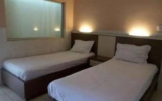 Arowana Hotel