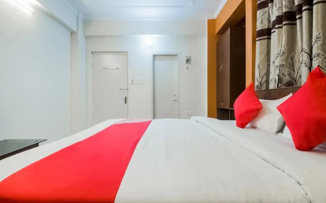 Hotel Mega Royal By OYO Rooms