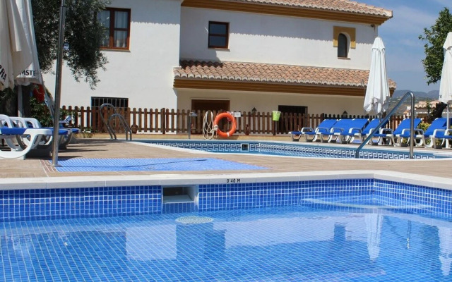 Hostal y Apartamento Rural Los Naranjos