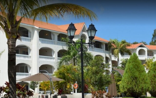 Отель Presidential Suites by Lifestyle - All Inclusive вид на фасад