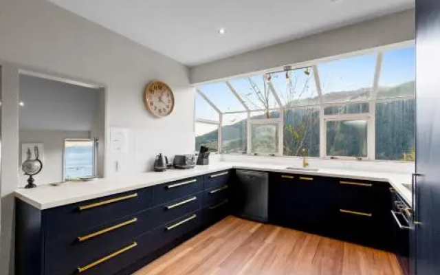 Queenstown Hill Haven
