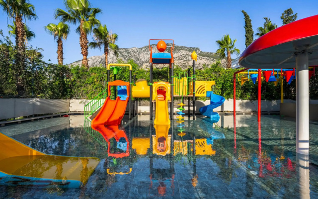 Ring Beach Hotel