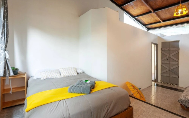 Big Room With Self Contained Services Cdmx