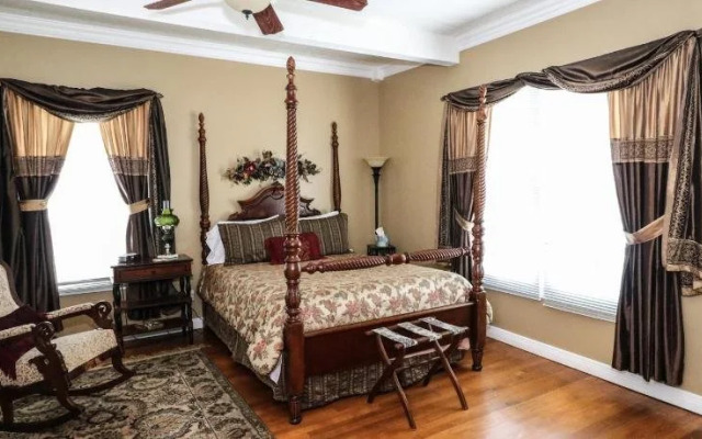 Hill House B&B