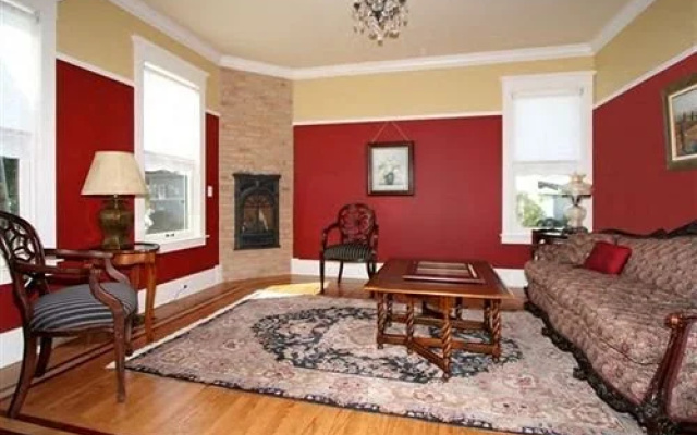 Barrington House Bed And Breakfast
