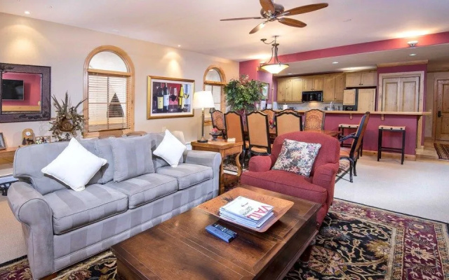 Alpine Club 2 Bedroom Condo by RedAwning