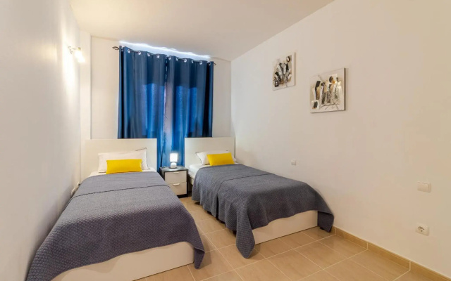 Flatguest Trebolina - 3Bdr - FastWiFi - Parking