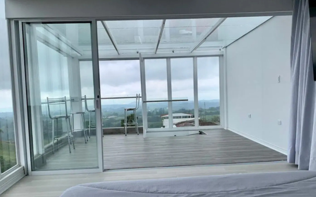 Penthouse - Vista Hermosa Apartments