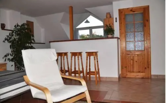 Hatház Apartman