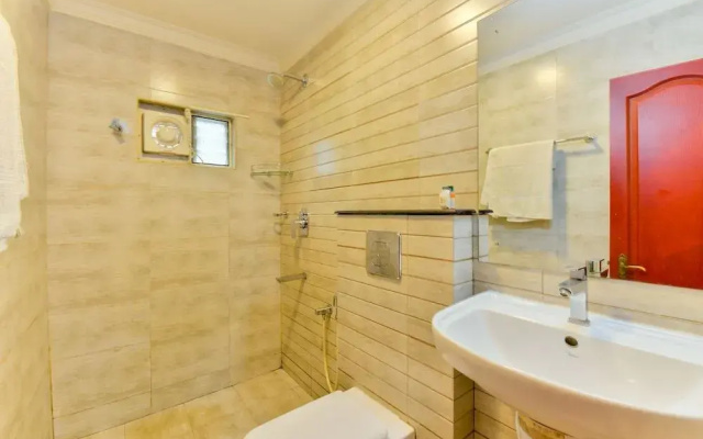 Puthens Capitol Inn; Ernakulam by OYO