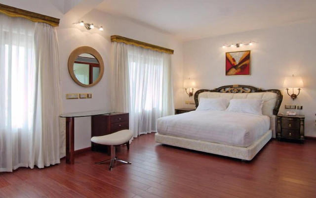 White Pearl Suites by Rosetum