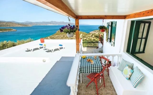 Stunning Apartment in Agios Nikolaos Near Beach