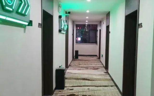 Weihui e-home Express Hotel