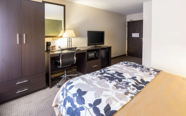 Sky Harbor Airport Inn