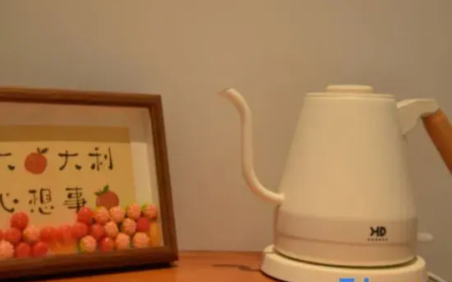 Jinglu Homestay
