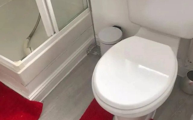Stunning 5-bed House in Erith, Greater London