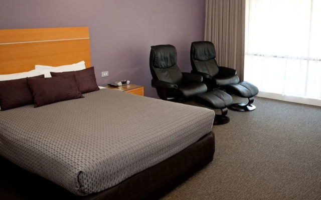 Sportsmans Motor Inn