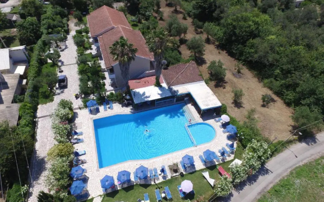 Alexandros Studios Apartments
