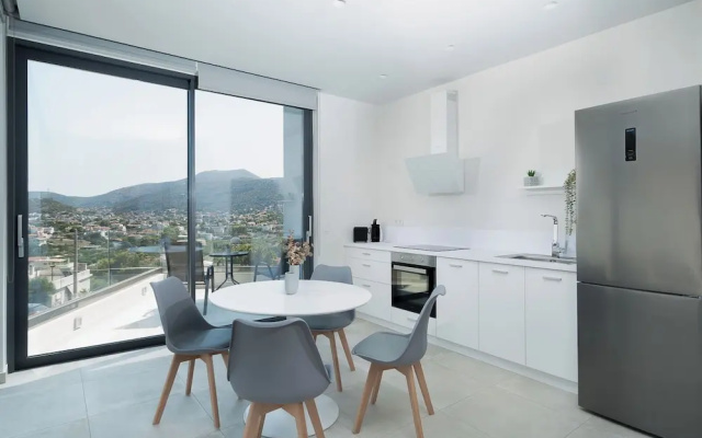 White Cliff Luxury Suites
