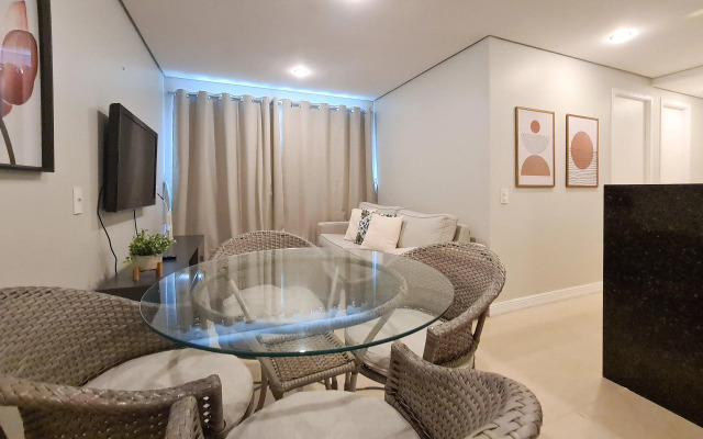 Apto Portal Meireles Linda Vista 150m Beira Mar 2 Suítes by DM Apartments