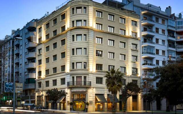 Sercotel Amister Art Hotel вид на фасад