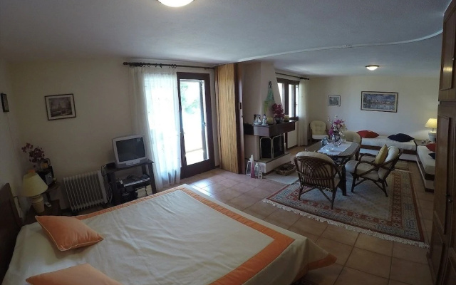 Villas Emilion Studios