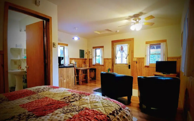 Homestead Cabin Resort