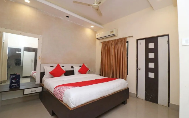 Oyo 18409 Hotel Sun City