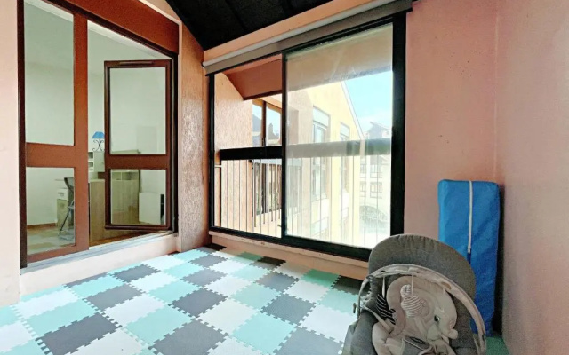 Nice 110m With Balcony In The Downtown