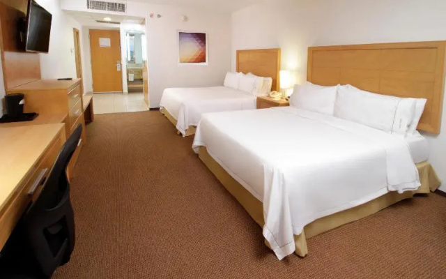 Holiday Inn Express Hotel & Suites Irapuato