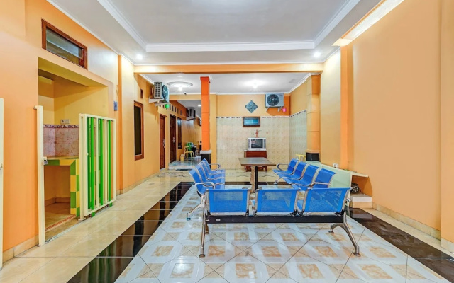 Hotel O near Ahmad Dahlan University formerly Endrayanti Inn