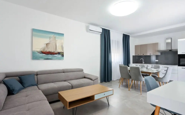 Holiday Home in Vir Near sea Beach
