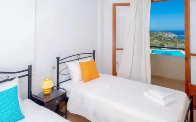 Luxurious Villa Kardi a Small Paradise