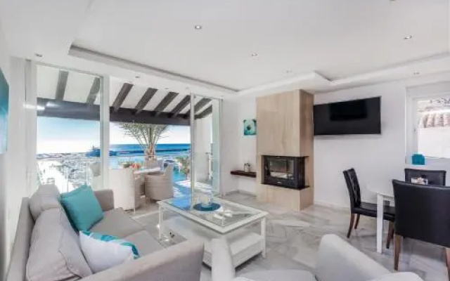 Exclusive Duplex Penthouse in Puerto Banus