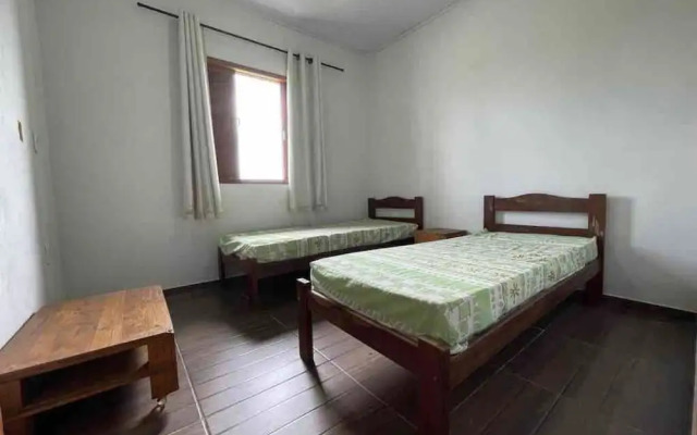 Casa Aconchegante 5 Min Praia com Churrasqueira
