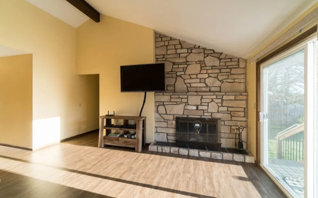 Necanicum West 3 Bedrooms 2.5 Bathrooms Home